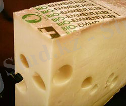 https://upload.wikimedia.org/wikipedia/commons/thumb/c/c2/Emmentaler.jpg/250px-Emmentaler.jpg
