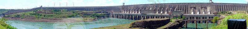 https://upload.wikimedia.org/wikipedia/commons/thumb/4/4e/Itaipu_D%C3%A9cembre_2007_-_Vue_G%C3%A9n%C3%A9rale.jpg/1500px-Itaipu_D%C3%A9cembre_2007_-_Vue_G%C3%A9n%C3%A9rale.jpg
