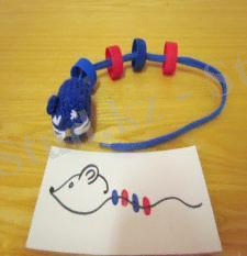 Авторская дидактическая игра «Наряди мышку»