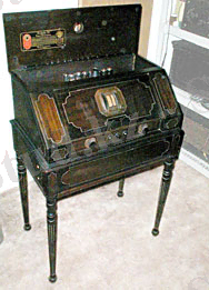 Радиоприемник «Radiola 28» с динамиком «Radiola Model 104»