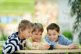 Мама-энтузиастка создала проект по безопасности детей в интернете