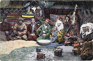 https://upload.wikimedia.org/wikipedia/commons/thumb/4/43/SB_-_Inside_a_Kazakh_yurt.jpg/300px-SB_-_Inside_a_Kazakh_yurt.jpg