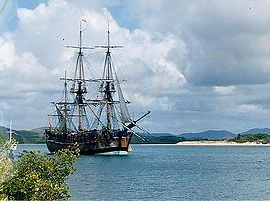 Джеймс Кук Австралия материгінің жағалауын Endeavour кемесімен зерттеген