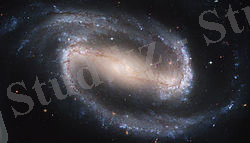 https://upload.wikimedia.org/wikipedia/commons/thumb/5/52/Hubble2005-01-barred-spiral-galaxy-NGC1300.jpg/250px-Hubble2005-01-barred-spiral-galaxy-NGC1300.jpg