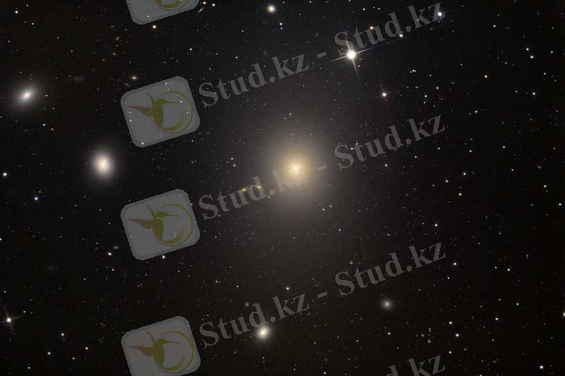 Эллиптическая галактика M87