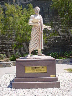 https://upload.wikimedia.org/wikipedia/commons/thumb/1/15/Herodotusstatue.JPG/230px-Herodotusstatue.JPG